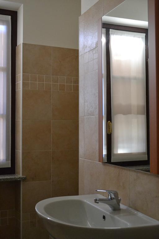 La Locanda Di Valbella Asti Room photo